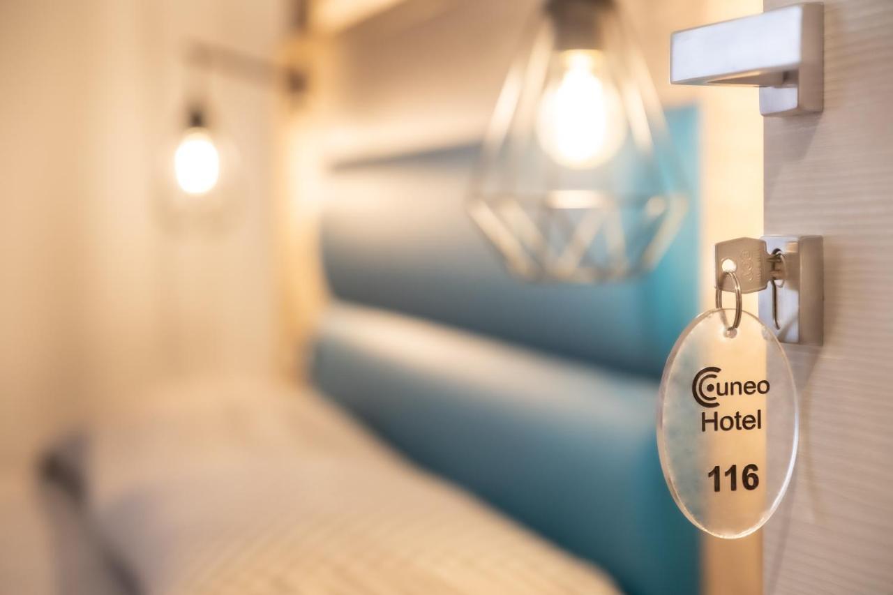 Cuneo Hotel Екстериор снимка