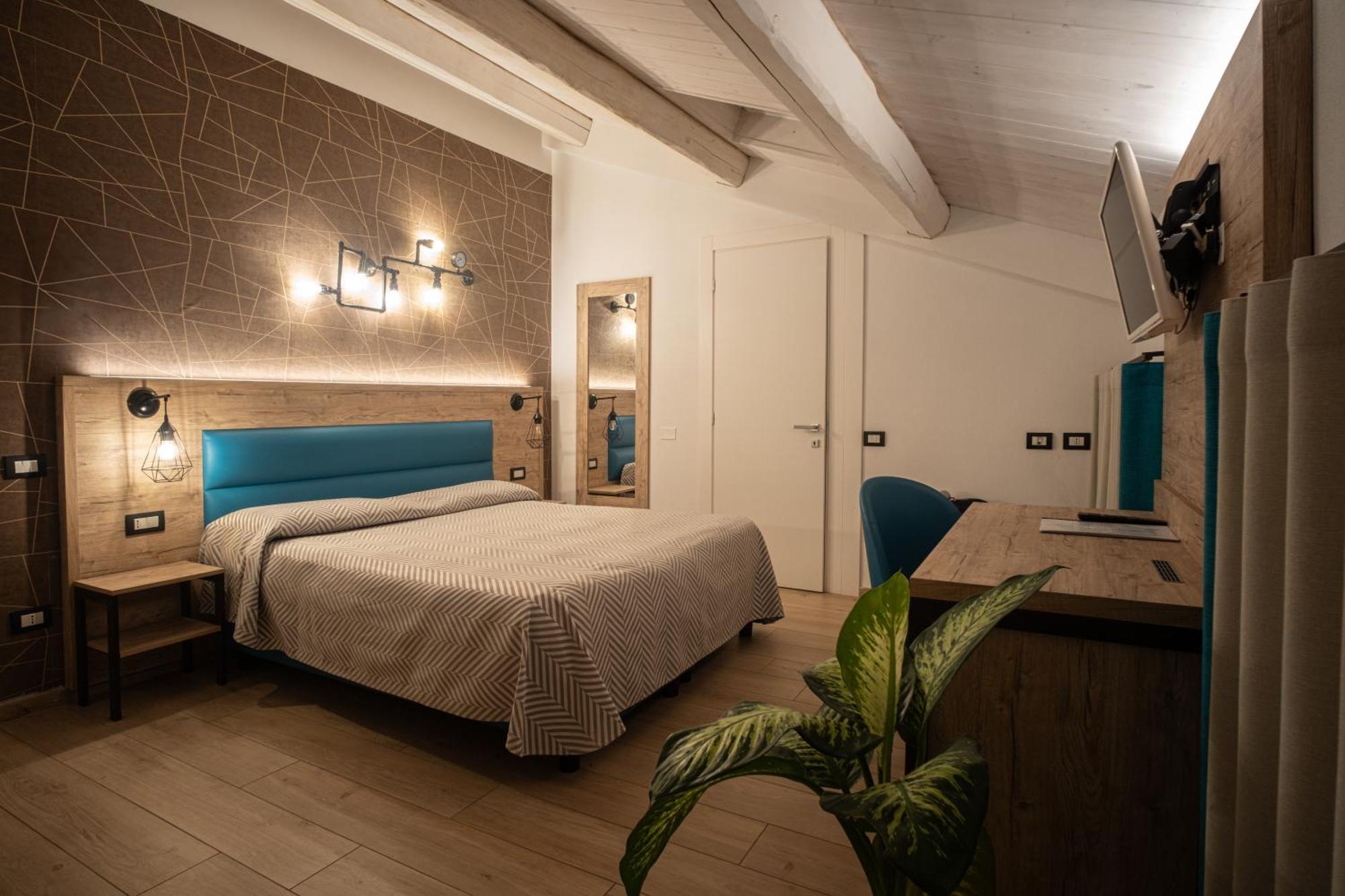 Cuneo Hotel Екстериор снимка