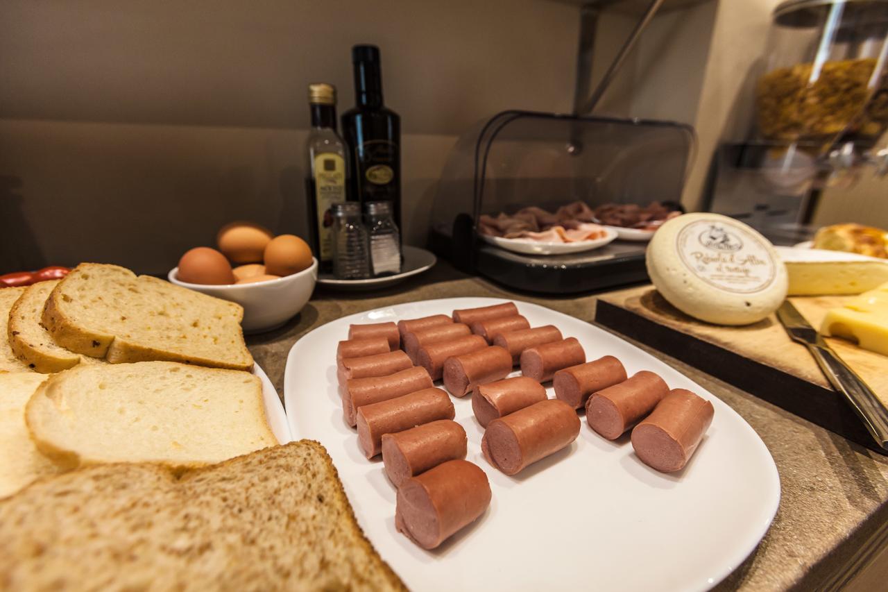 Cuneo Hotel Екстериор снимка
