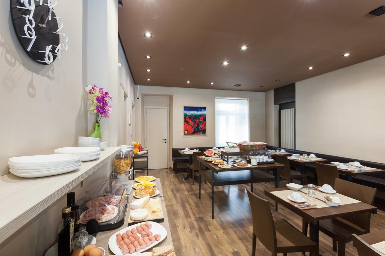 Cuneo Hotel Екстериор снимка